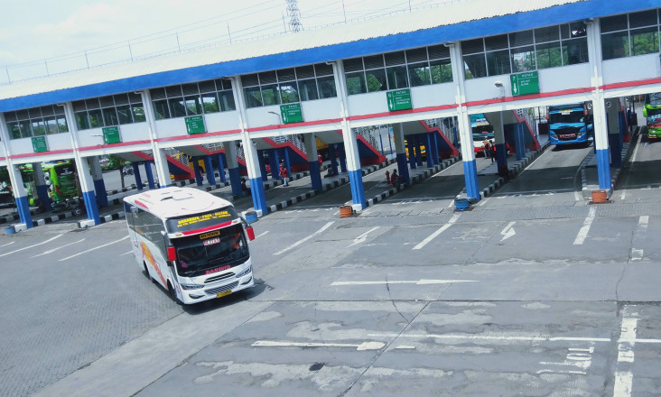 Purabaya Lebih Longgar,...