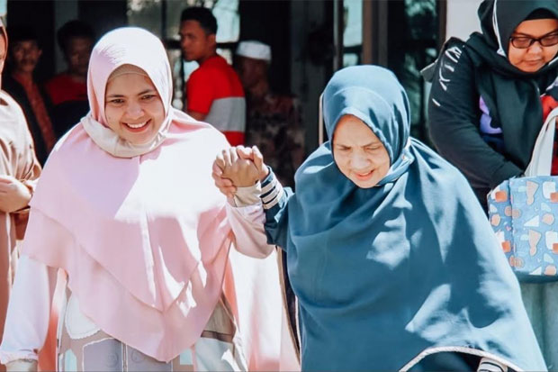 Hari Ibu, Chaidir Syam...
