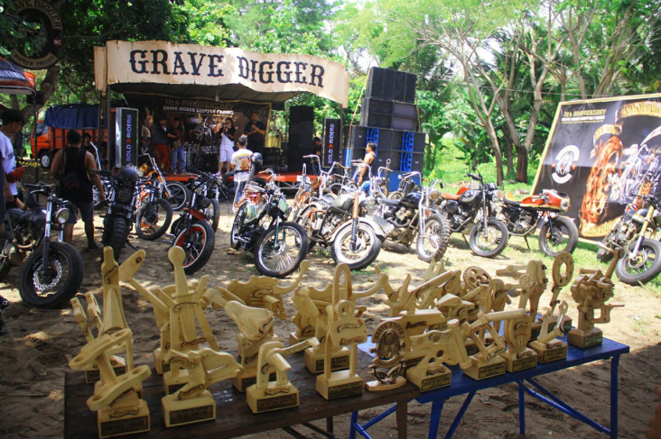 HUT Ke-11, Klub Motor...