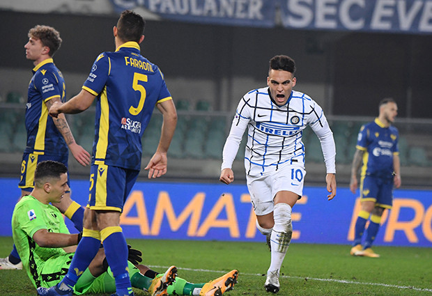 Inter Milan Cicipi Puncak...