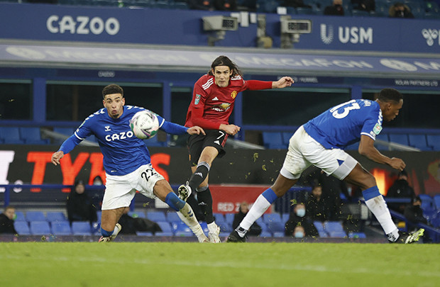 Manchester United Lolos...
