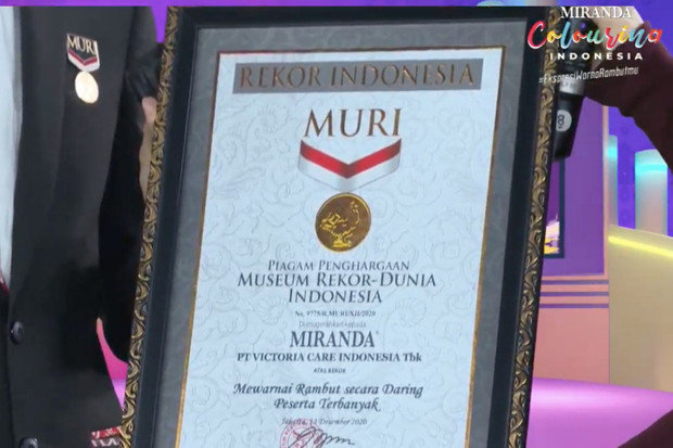 1.500 Orang Kompak Mewarnai...