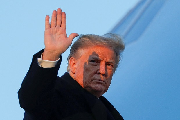 Trump Blak-blakan Tuding...