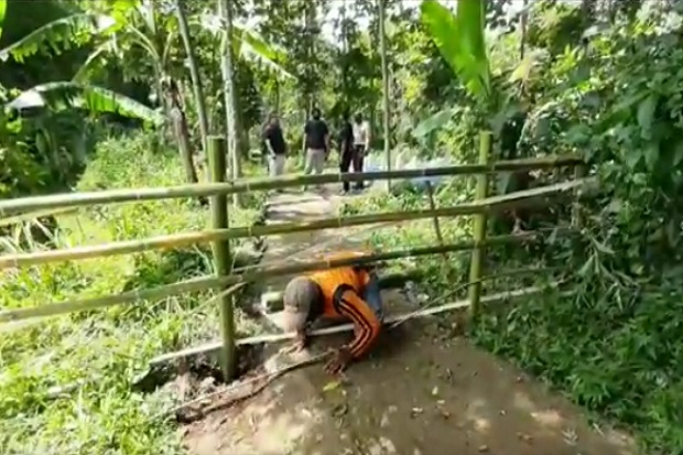 Jengkel Kalah Pilkades,...