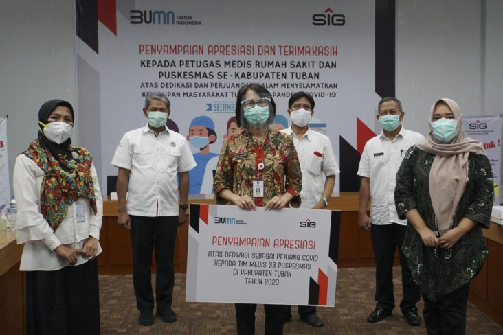 SIG Serahkan Bantuan...
