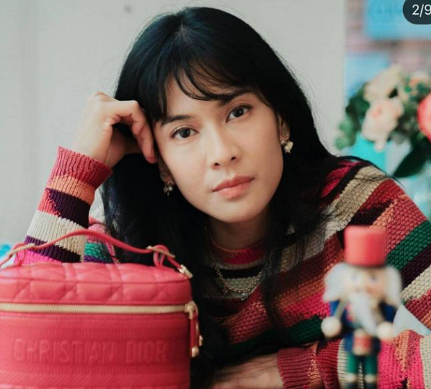 Dian Sastro Makin Stylish...