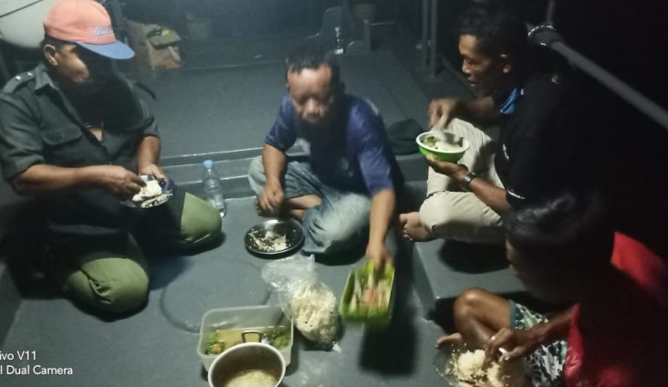 TNI AL Berhasil Evakuasi...