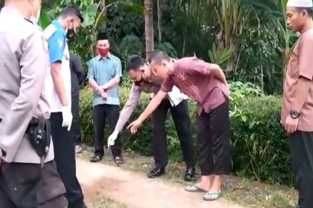 Usai Dapat Uang Jajan,...