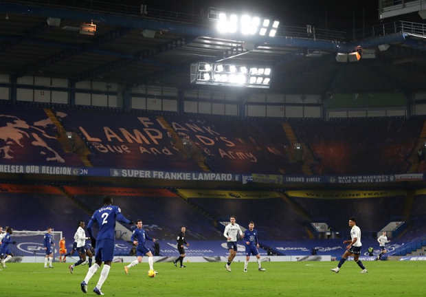 Misi Aston Villa Jaga...