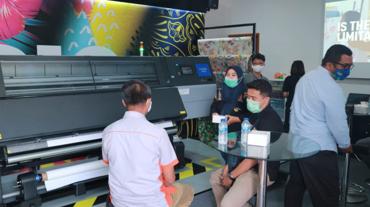 Mengintip Printer Tekstile...