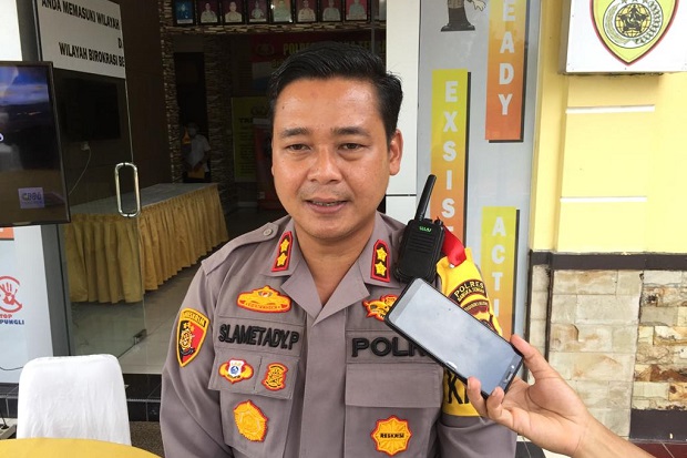 Mayat Bayi di Pantai...