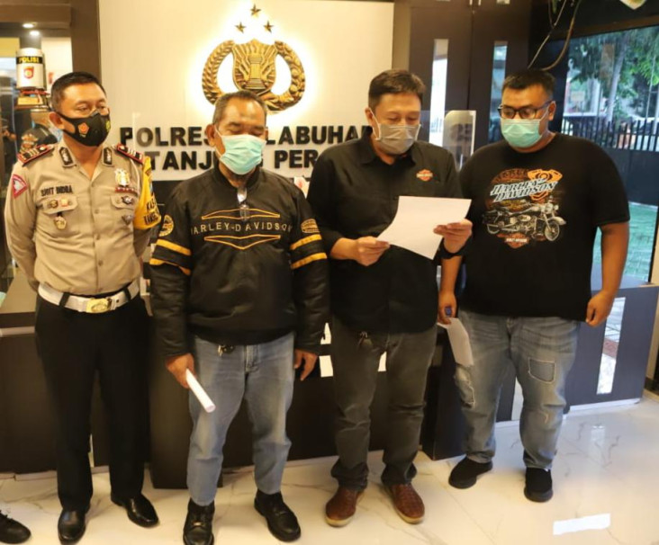 Terabas Jalur Roda Empat...