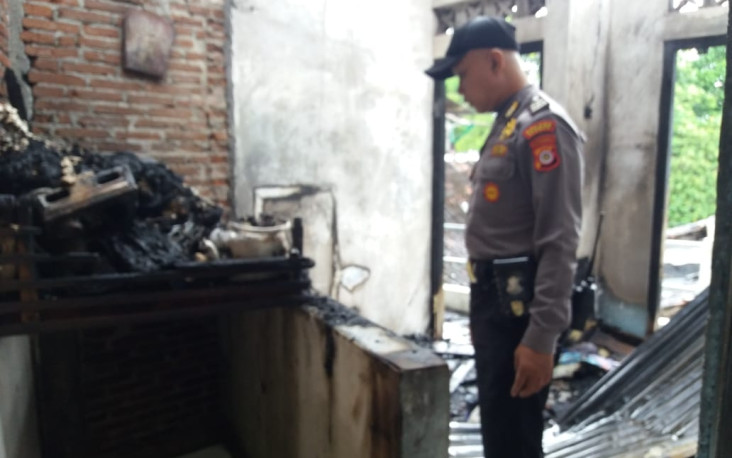 Diduga Arus Pendek Listrik,...
