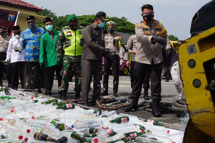 Polisi Amankan Ribuan...