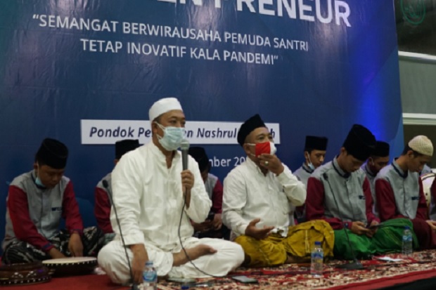 Kemenpora Dorong Santri...