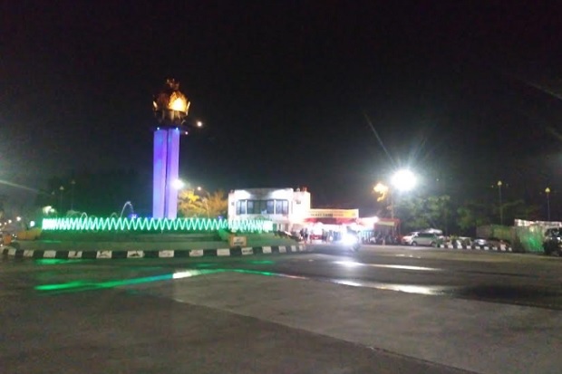 Malam Tahun Baru 2021,...