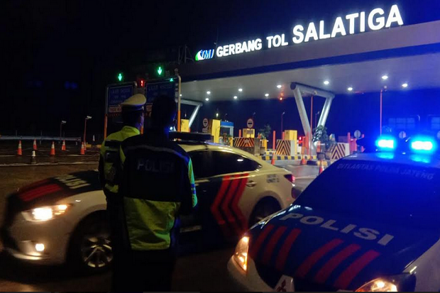 Malam Tahun Baru, Arus...