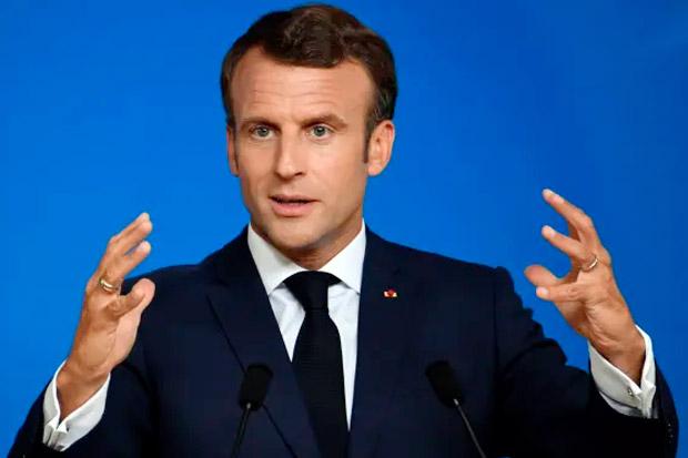 Macron: Brexit Adalah...
