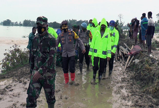 Banjir Masih Mengancam...