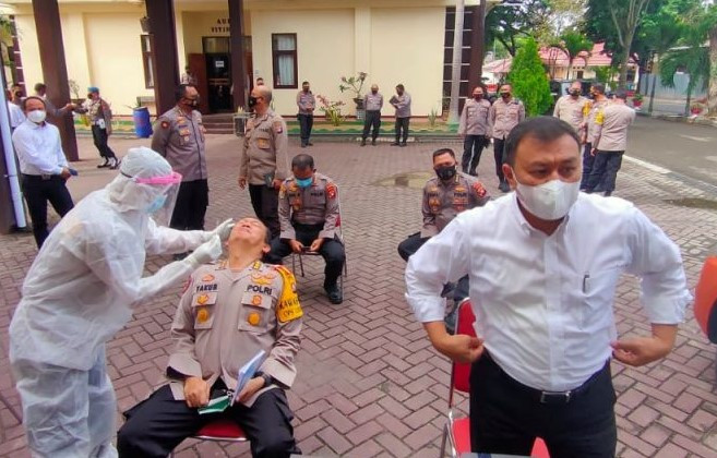 Seluruh PJU dan Kapolres...
