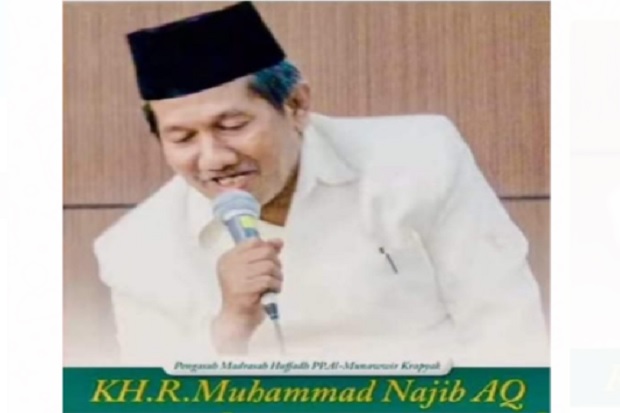 Pengasuh Pesantren Al-Munawwir...