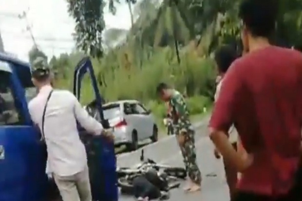 Hendak Nyalip, Mobil...