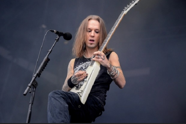Gitaris Children of...