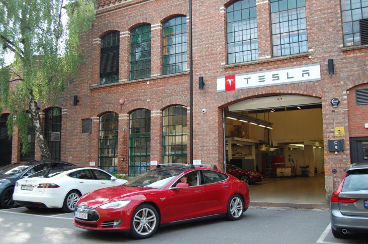 Mengejutkan, Tesla Kalah...