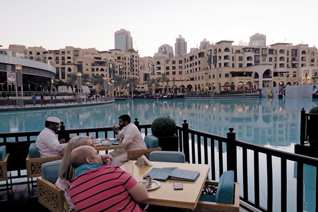 Wisata Seks Dubai, Buah...