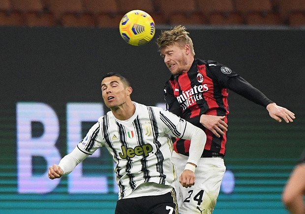 Cristiano Ronaldo Girang...