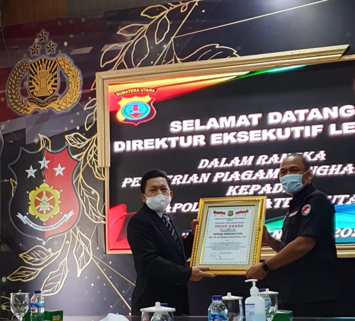 Komitmen Berantas Narkoba,...