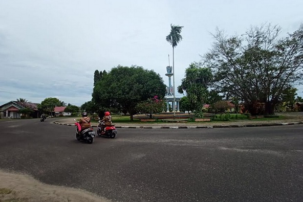 Legislatif Minta Bundaran...
