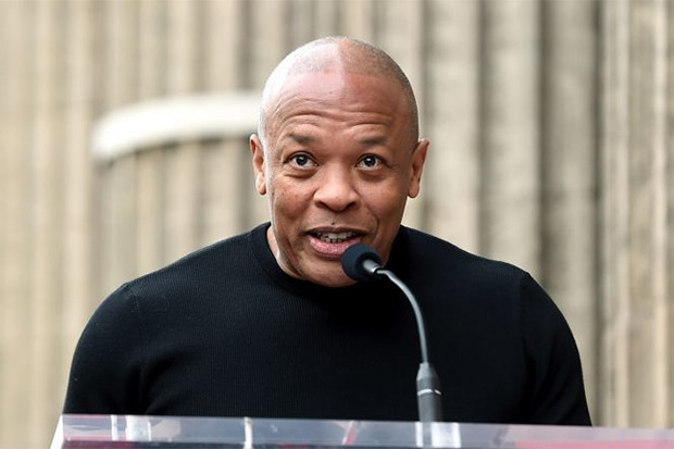 Dr Dre Sedang Dirawat...