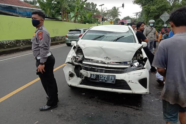 Ditabrak Pikap, Dokter...
