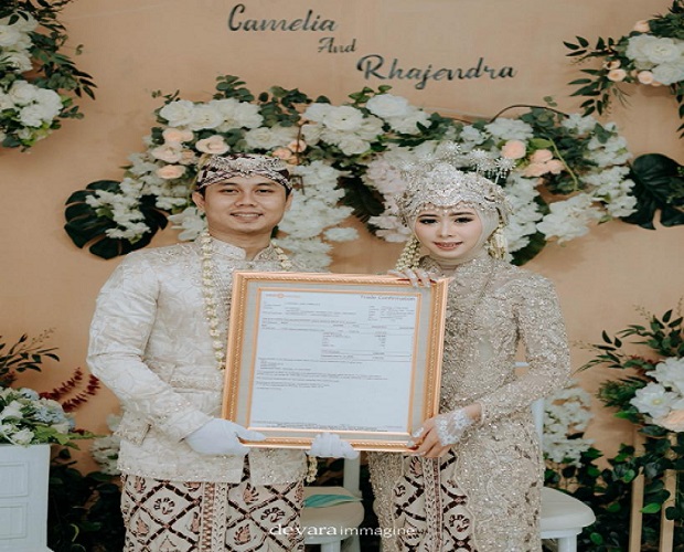 Kisah Unik Nasabah MNC...
