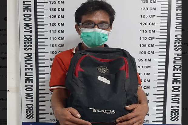 Gegara Ransel Pria Paruh...