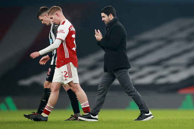 Arsenal Kerepotan Kalahkan...