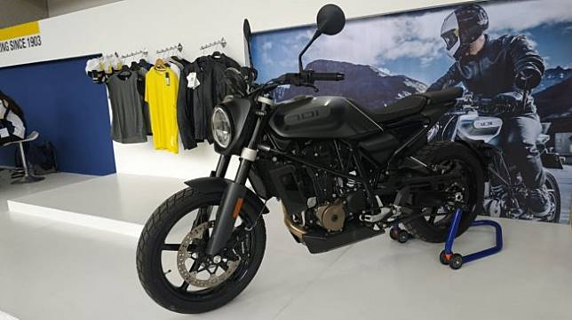 Gempur KTM DUKE 125,...