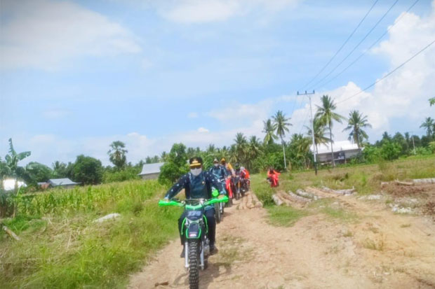 Pembenahan Jalan Rusak...