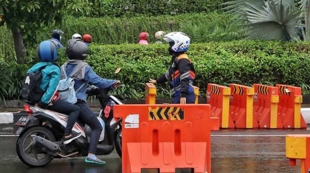 Tak Ada Keperluan Langsung...