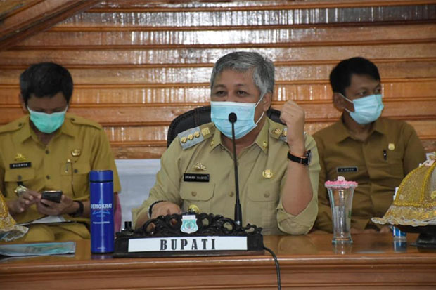 Tekan Penyebaran Covid-19,...