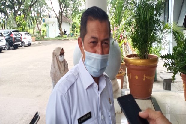 Besok, Seluruh Kepala...