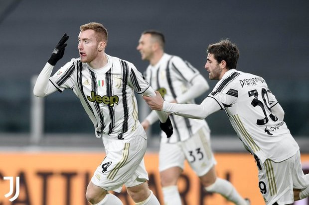 Juventus Lolos ke Perempat...