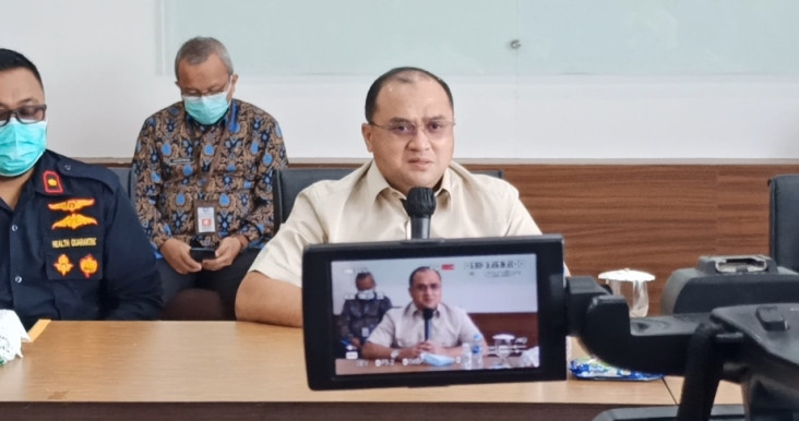 Gubernur Erzaldi Orang...