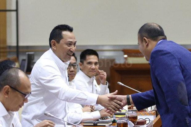Trio PAN-PKS-Demokrat...