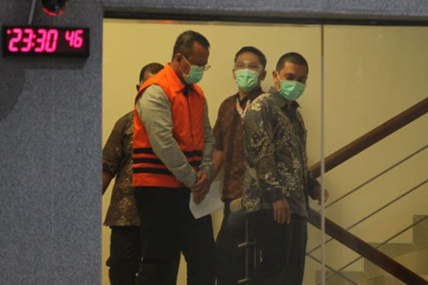 KPK Sita Tas hingga...