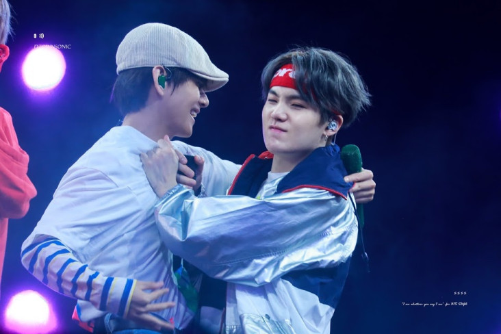 V BTS dan Suga Ungkap...