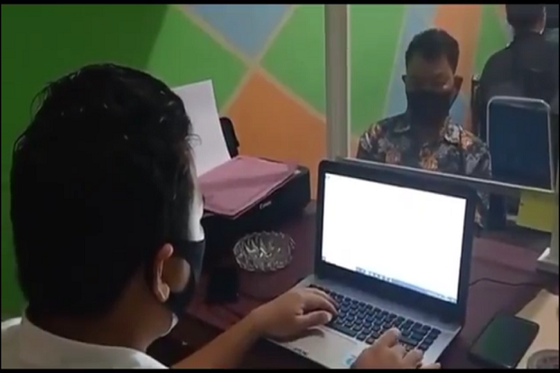 Ayah Bejat, Tega Setubuhi...
