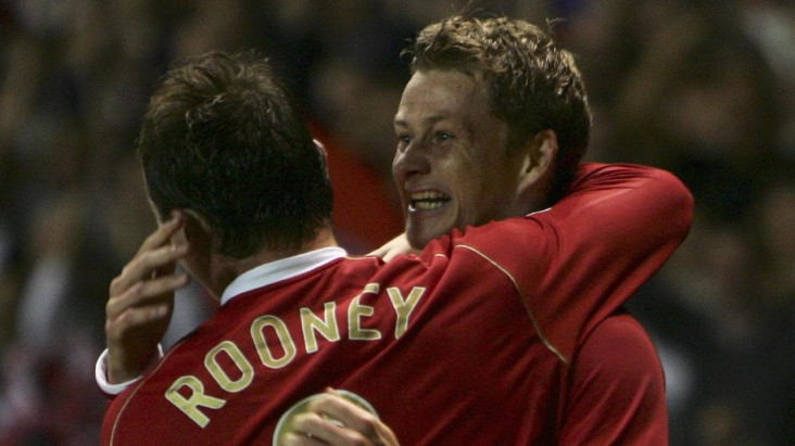 Rooney Putuskan Pensiun,...