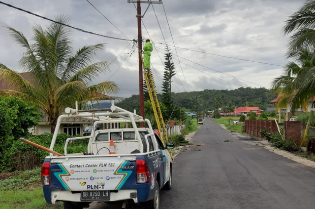 PLN Menyalakan Kembali...